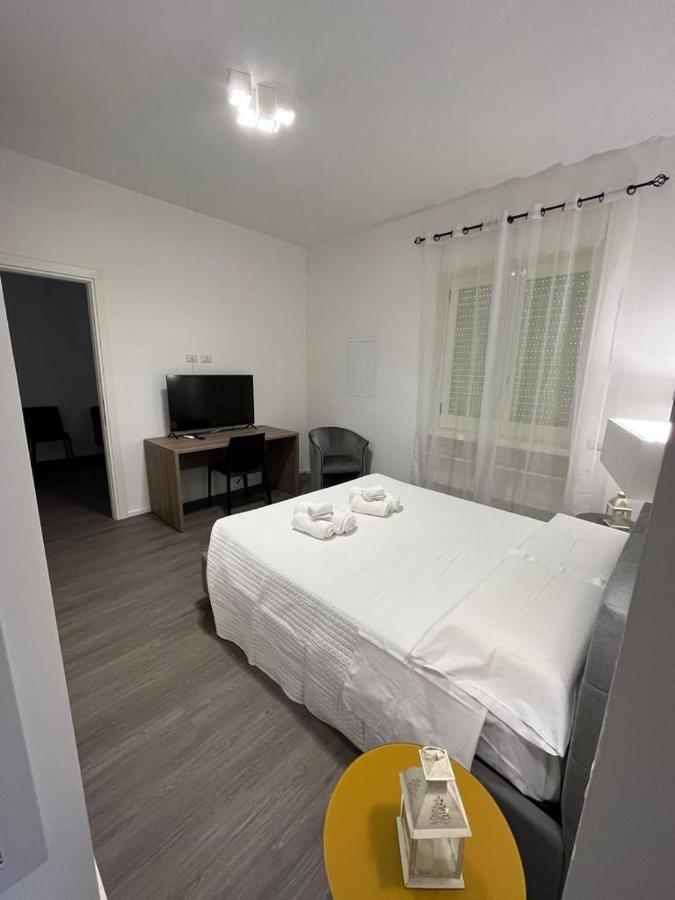Dante 134 Rooms Cagliari Bagian luar foto