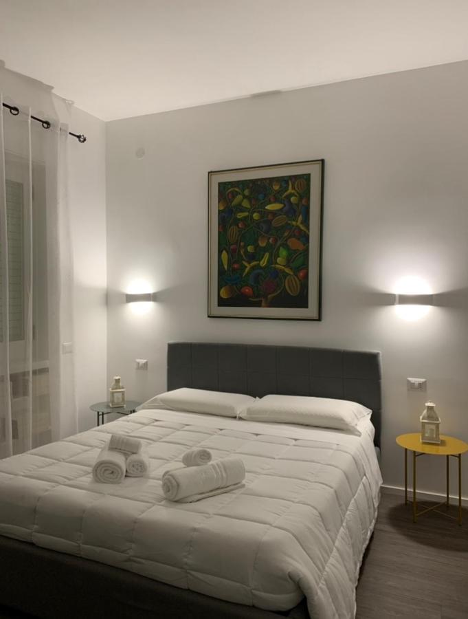 Dante 134 Rooms Cagliari Bagian luar foto