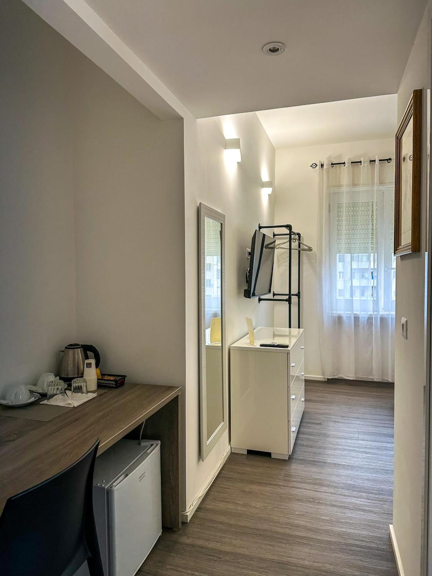 Dante 134 Rooms Cagliari Bagian luar foto