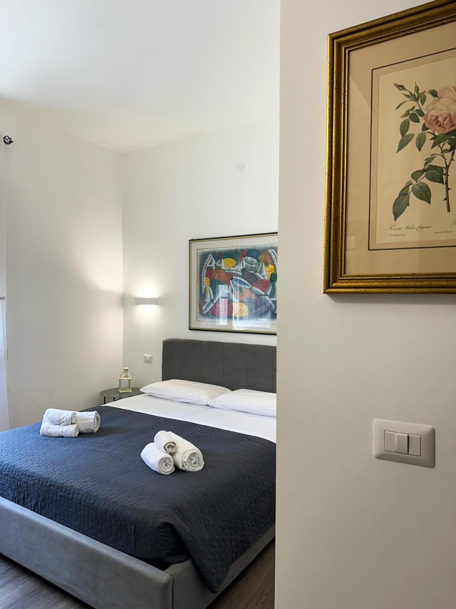 Dante 134 Rooms Cagliari Bagian luar foto